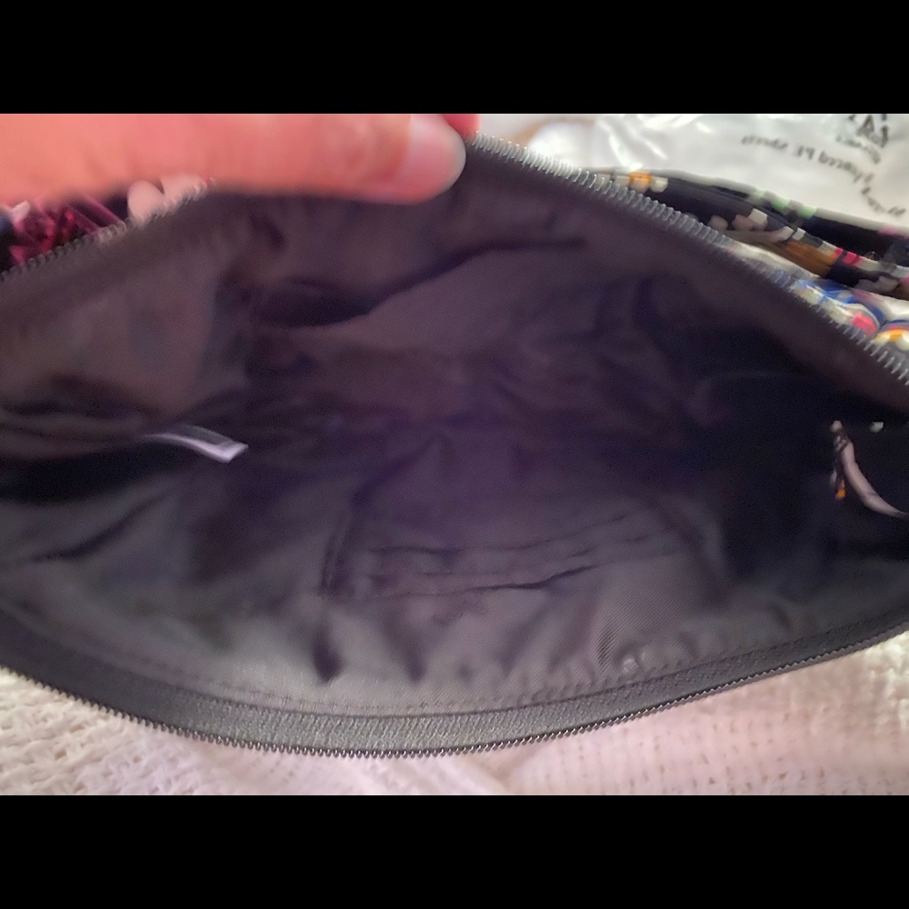 SOLD***Vera Bradley Mini Andi Crossbody - Picture 7 of 8